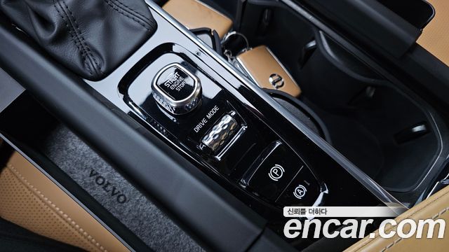 Volvo V60 Cross Country (II) T5 Pro AWD 2020 — фото 27