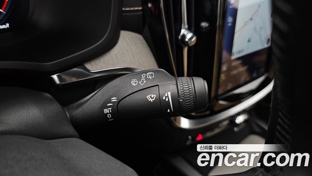 Volvo V60 Cross Country (II) T5 Pro AWD 2020 — фото 32