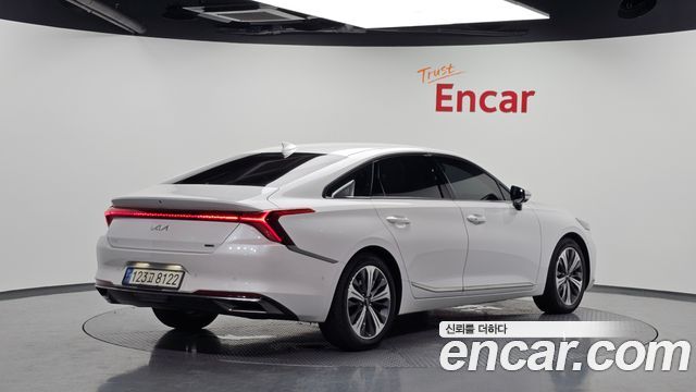 Kia K8 Hybrid Signature 2022 — фото 2