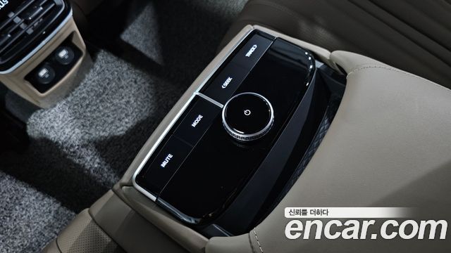 Kia K8 Hybrid Signature 2022 — фото 19