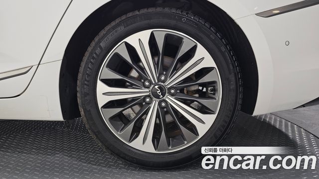 Kia K8 Hybrid Signature 2022 — фото 21