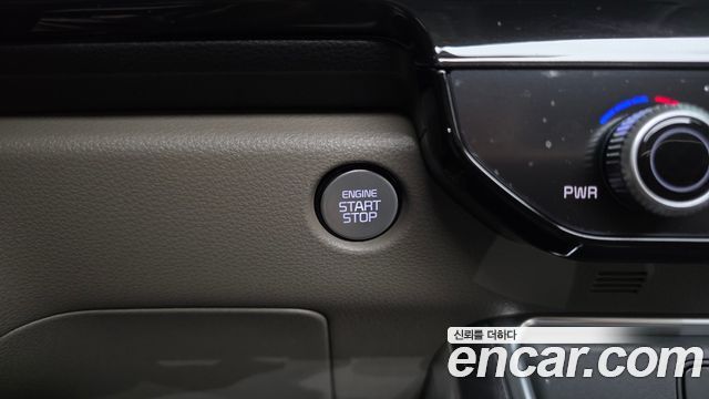 Kia Carnival (IV) Gasoline 9 Seater X Line 2026 — фото 30