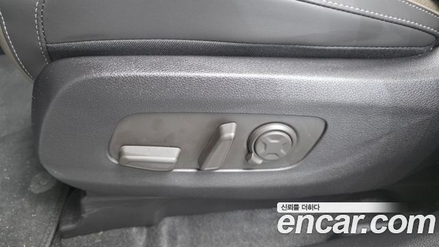 Kia Carnival (IV) Gasoline 9 Seater X Line 2026 — фото 31