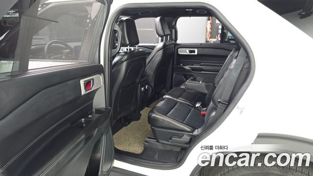 Ford Explorer (VI) 2.3 LimIted 4WD 2020 — фото 11