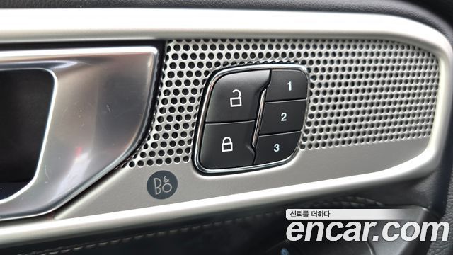 Ford Explorer (VI) 2.3 LimIted 4WD 2020 — фото 15