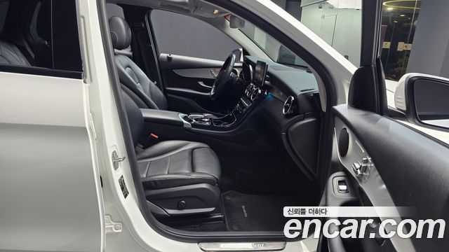 Mercedes-Benz GLC-Class (X253) GLC350e 4MATIC Premium 2019 — фото 15