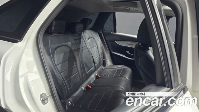 Mercedes-Benz GLC-Class (X253) GLC350e 4MATIC Premium 2019 — фото 32
