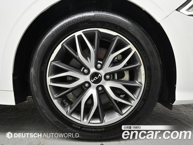 Kia K5 (III) 2.0 Prestige 2023 — фото 5