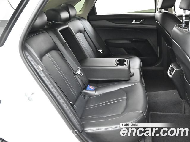 Kia K5 (III) 2.0 Prestige 2023 — фото 16