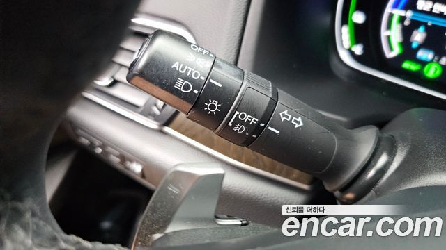 Honda Accord (X) 2.0 Hybrid Touring 2019 — фото 18