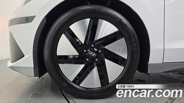 Hyundai Ioniq 6 Long Range Prestige 2023 — фото 5