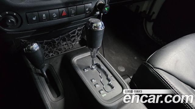 Jeep Wrangler (JK) 2.8 Diesel Sahara 4Door 2014 — фото 9