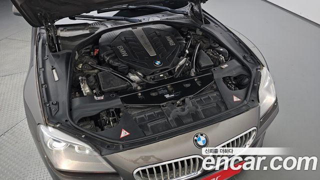 BMW 6 Series (F12) 650i Convertible 2013 — фото 6