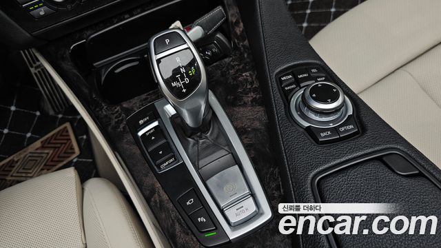 BMW 6 Series (F12) 650i Convertible 2013 — фото 9