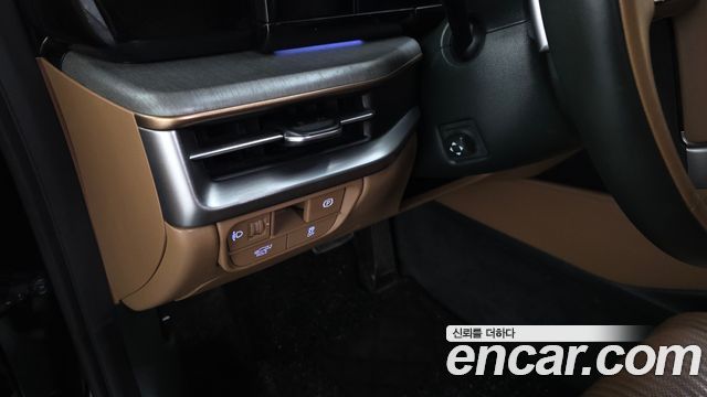 Hyundai Grandeur (GN7) 3,5 Gasoline 4WD Calligraphy 2023 — фото 34