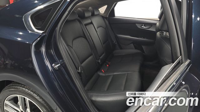 Kia K3 Prestige 2021 — фото 12