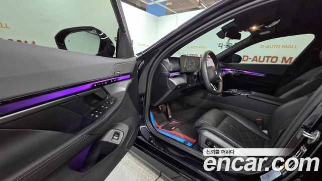 BMW 5 Series (G60) 530e M Sport 2025 — фото 6