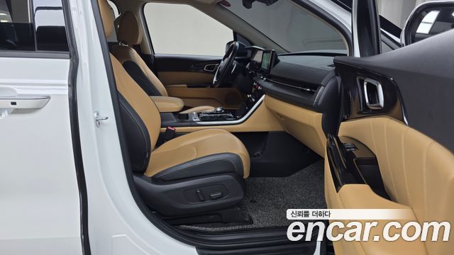 Kia Carnival (IV) Gasoline 9-Seater Signature 2023 — фото 11