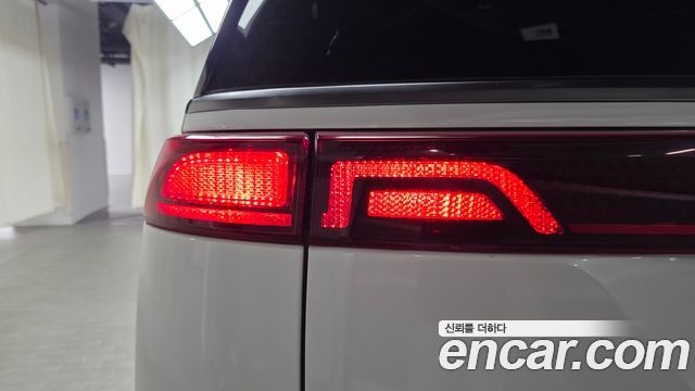 Kia Carnival (IV) Gasoline 9-Seater Signature 2023 — фото 23