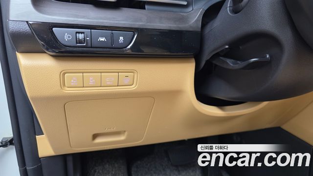 Kia Carnival (IV) Gasoline 9-Seater Signature 2023 — фото 29