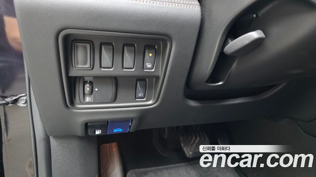 Renault Korea QM6 2.0 GDe PREMIERE 2WD 2023 — фото 29