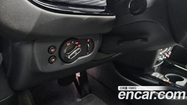 MINI Cooper Clubman High 2nd 2020 — фото 28