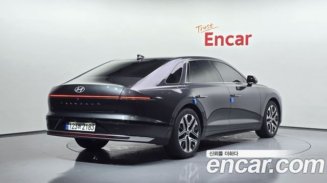Hyundai Grandeur Hybrid (GN7) Exclusive 2023 — фото 2