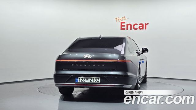 Hyundai Grandeur Hybrid (GN7) Exclusive 2023 — фото 4