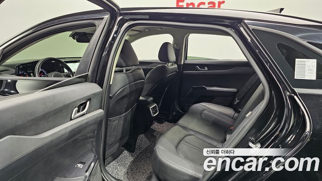 Kia K5 (III) 2.0 Prestige 2022 — фото 15