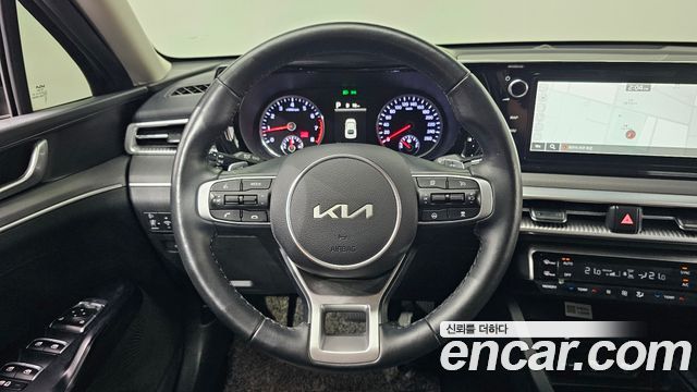 Kia K5 (III) 2.0 Prestige 2022 — фото 17