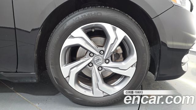 Honda Accord (X) 1.5 Turbo 2018 — фото 21