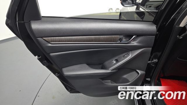 Honda Accord (X) 1.5 Turbo 2018 — фото 24