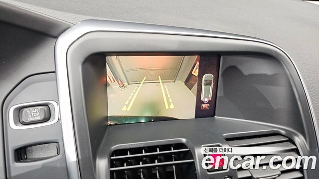 Volvo XC60 D3 1st 2017 — фото 14