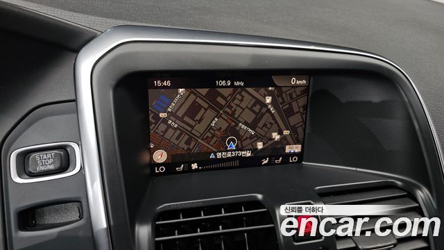 Volvo XC60 D3 1st 2017 — фото 27