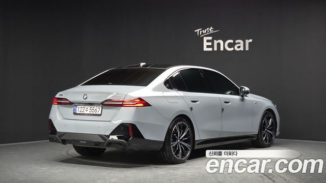 BMW 5 Series (G60) 530i xDrive M Sport 2024 — фото 2