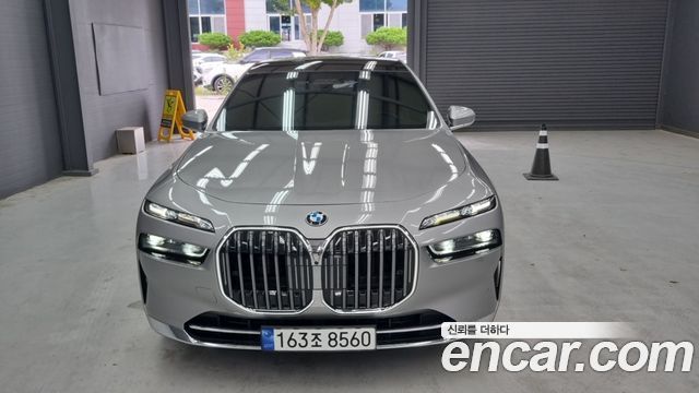 BMW 7 Series (G70) 740d xDrive Design Pure Excellence