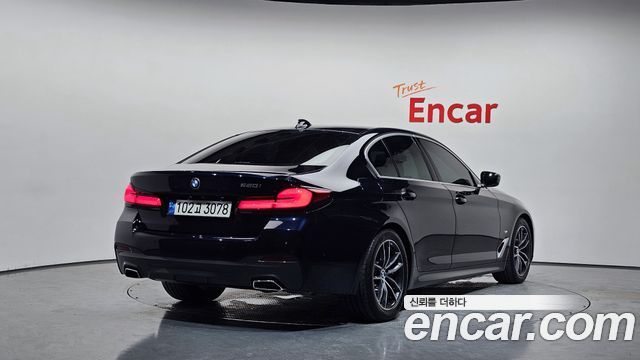 BMW 5 Series (G30) 520i M Sport 2022 — фото 2