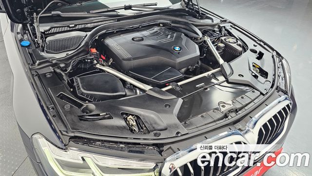 BMW 5 Series (G30) 520i M Sport 2022 — фото 6
