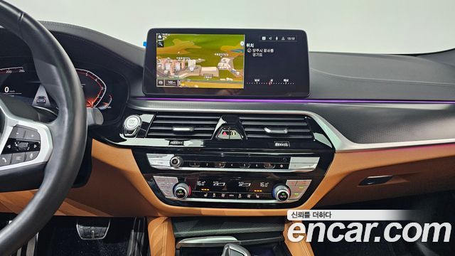 BMW 5 Series (G30) 520i M Sport 2022 — фото 13