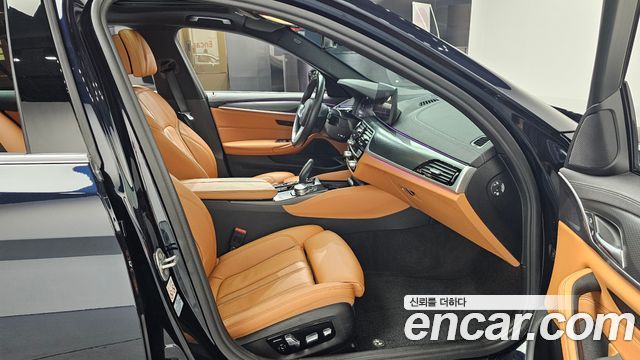 BMW 5 Series (G30) 520i M Sport 2022 — фото 26