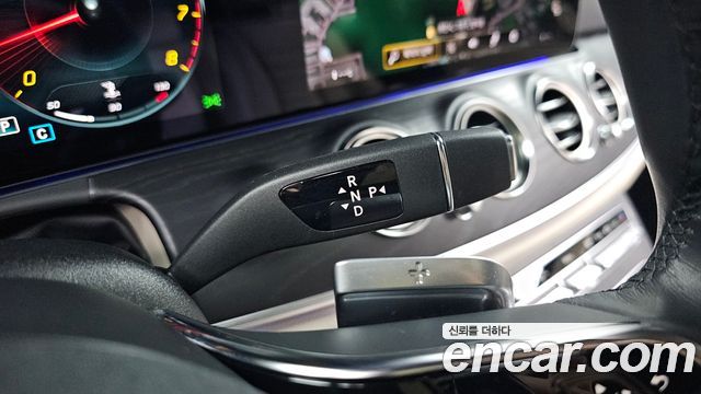 Mercedes-Benz E-Class (W213) E250 AMG Line 2023 — фото 9