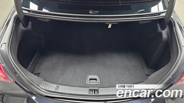 Mercedes-Benz E-Class (W213) E250 AMG Line 2023 — фото 17