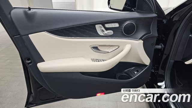 Mercedes-Benz E-Class (W213) E250 AMG Line 2023 — фото 24