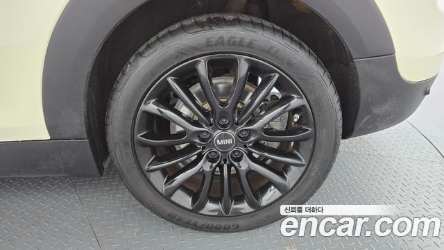 MINI Cooper Clubman Classic Plus Lite 2nd 2022 — фото 21