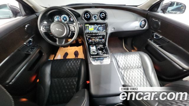 Jaguar XJ 3.0D XJ50 LWB X351 2019 — фото 7