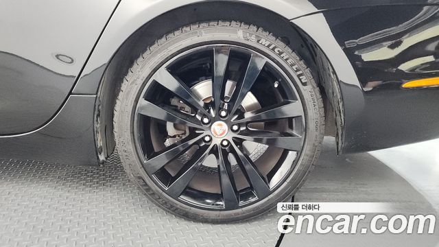 Jaguar XJ 3.0D XJ50 LWB X351 2019 — фото 21