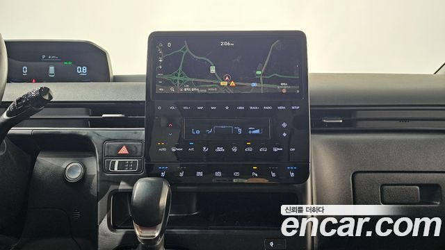 Hyundai Staria 2WD Camping Car Special Vehicle 2022 — фото 13