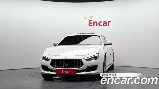 Maserati Ghibli 3.0S Q4 GranLusso 3rd 2020 — фото 3