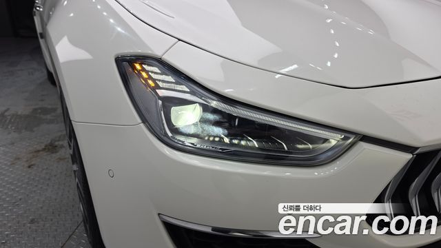 Maserati Ghibli 3.0S Q4 GranLusso 3rd 2020 — фото 22