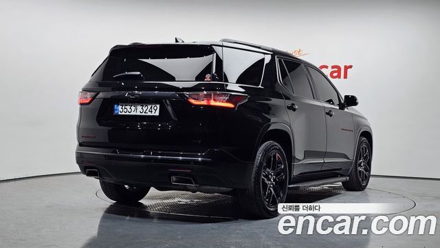 Chevrolet Traverse 3.6 AWD Redline 2021 — фото 2